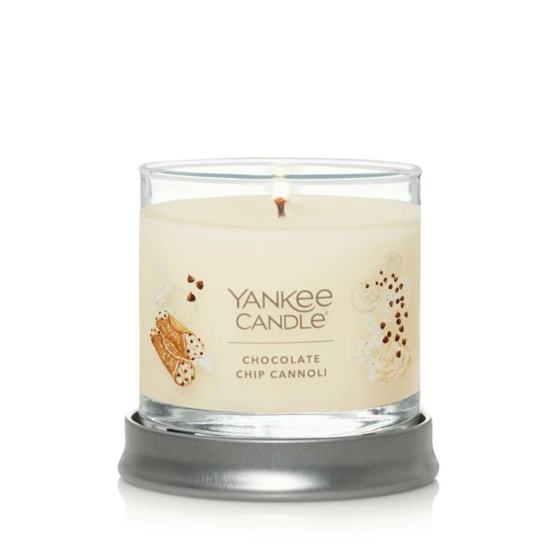 Signature Candles | Chocolate Chip Cannoli Candles Signature Candles