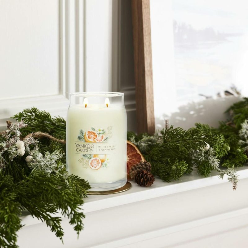 Signature Candles | White Spruce & Grapefruit Candles Signature Candles