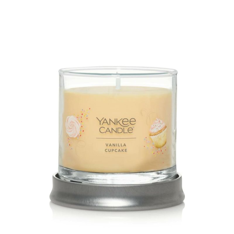 Signature Candles | Vanilla Cupcake Candles Signature Candles